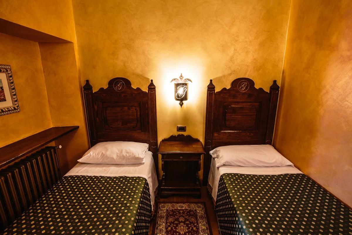 Hotel Guerrinuccio 切拉诺 外观 照片